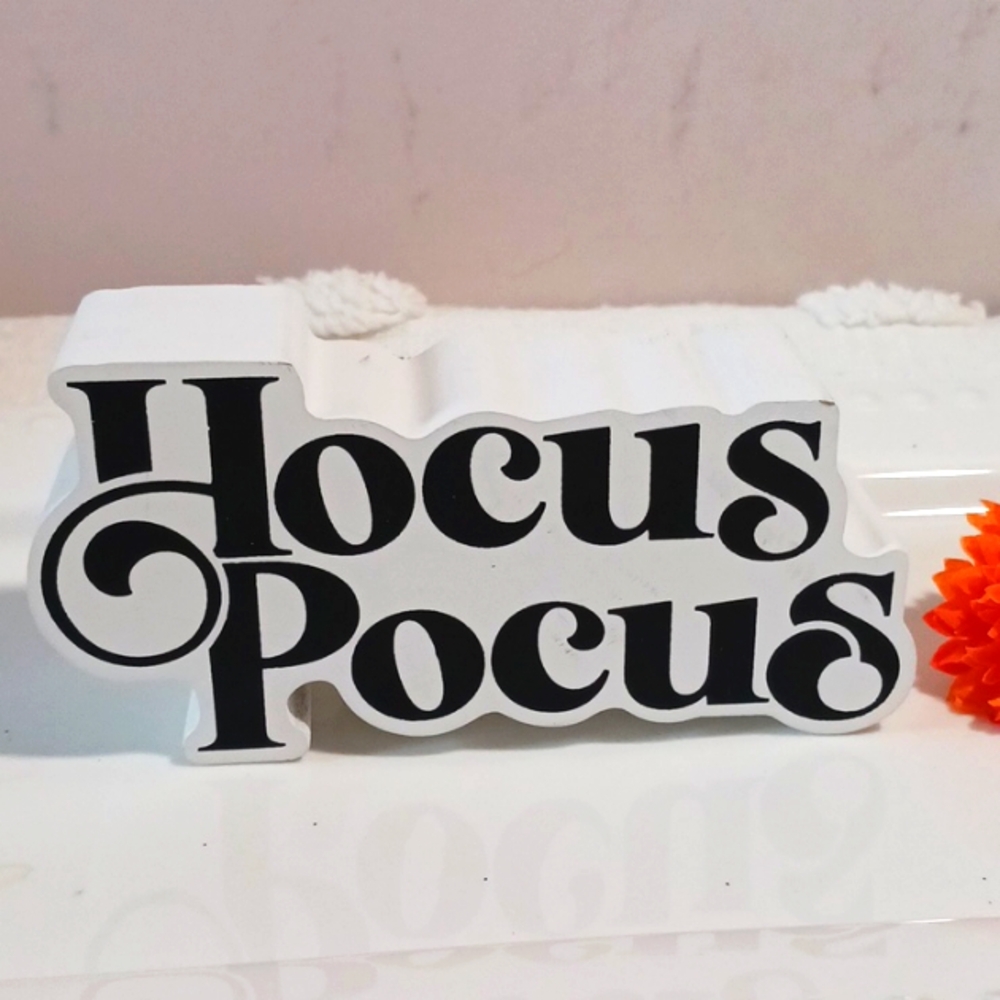 Hocus Pocus Decor 🎃☠️👀